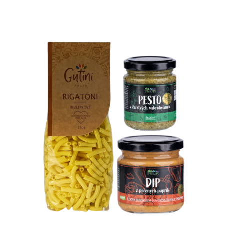 Rigatoni + Dip z pečených paprik + Pesto z čerstvých mikrobylinek Rigatoni + Dip z pečených paprik + Pesto z čerstvých mikrobylinek